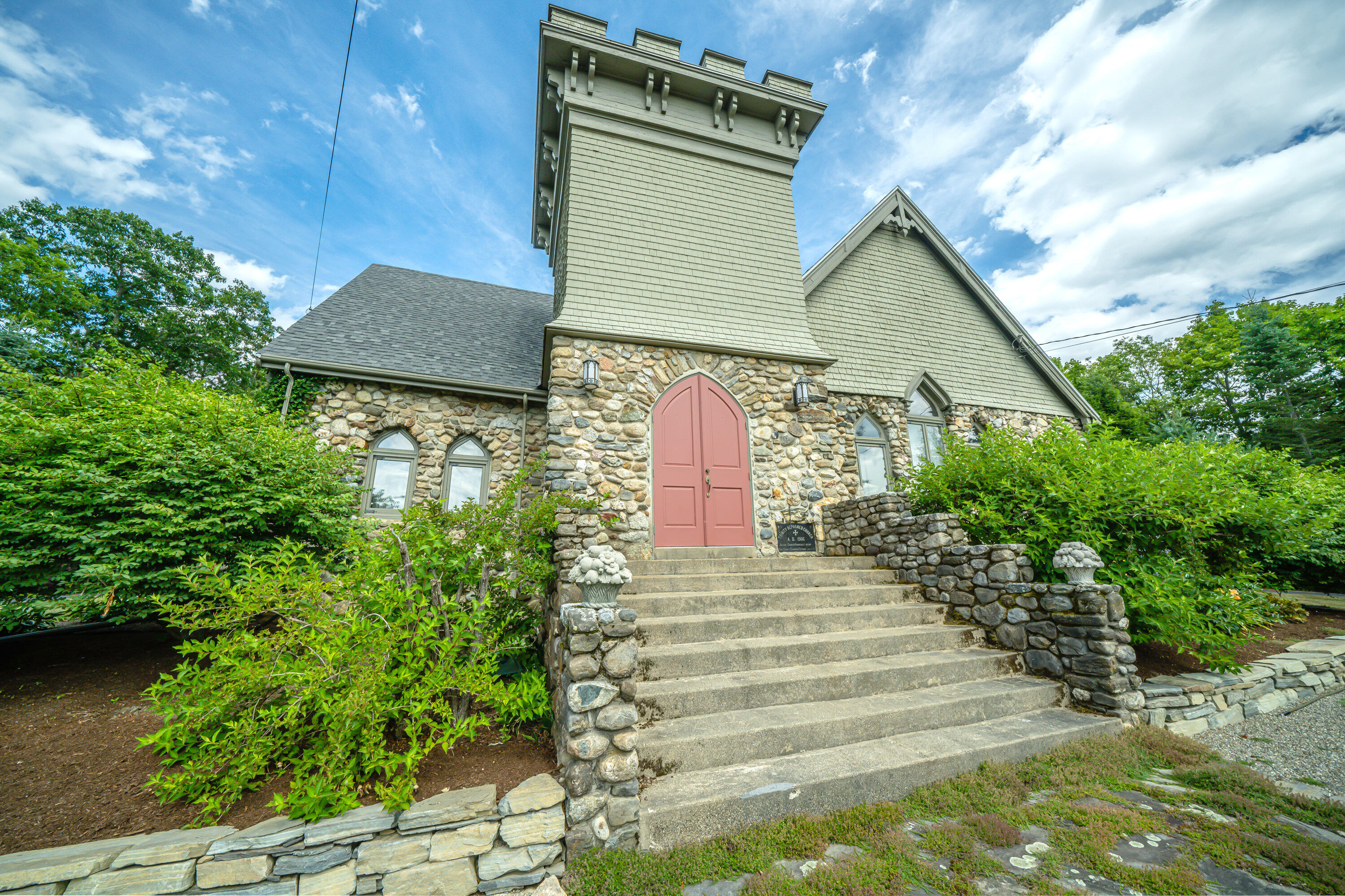 48 Old Searsport Avenue Belfast ME 04915