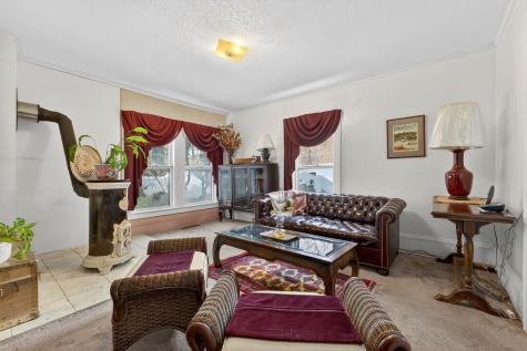 4 Trefethen Avenue Kittery ME 03904