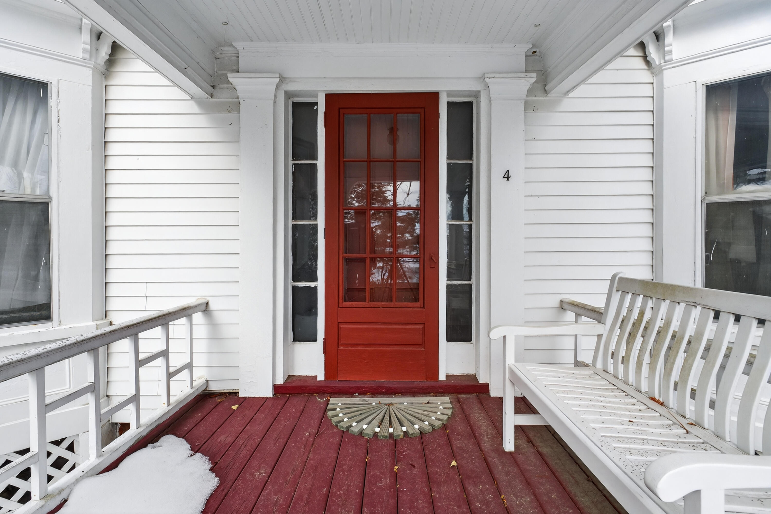 4 Trefethen Avenue Kittery ME 03904