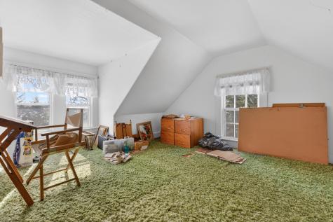 4 Trefethen Avenue Kittery ME 03904