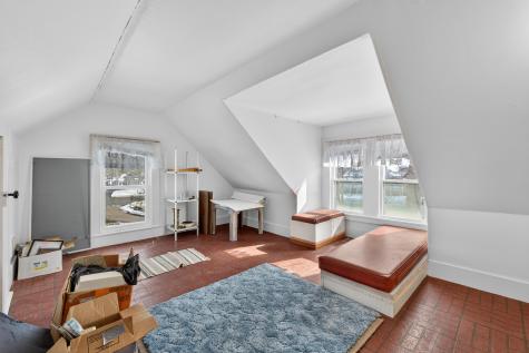 4 Trefethen Avenue Kittery ME 03904