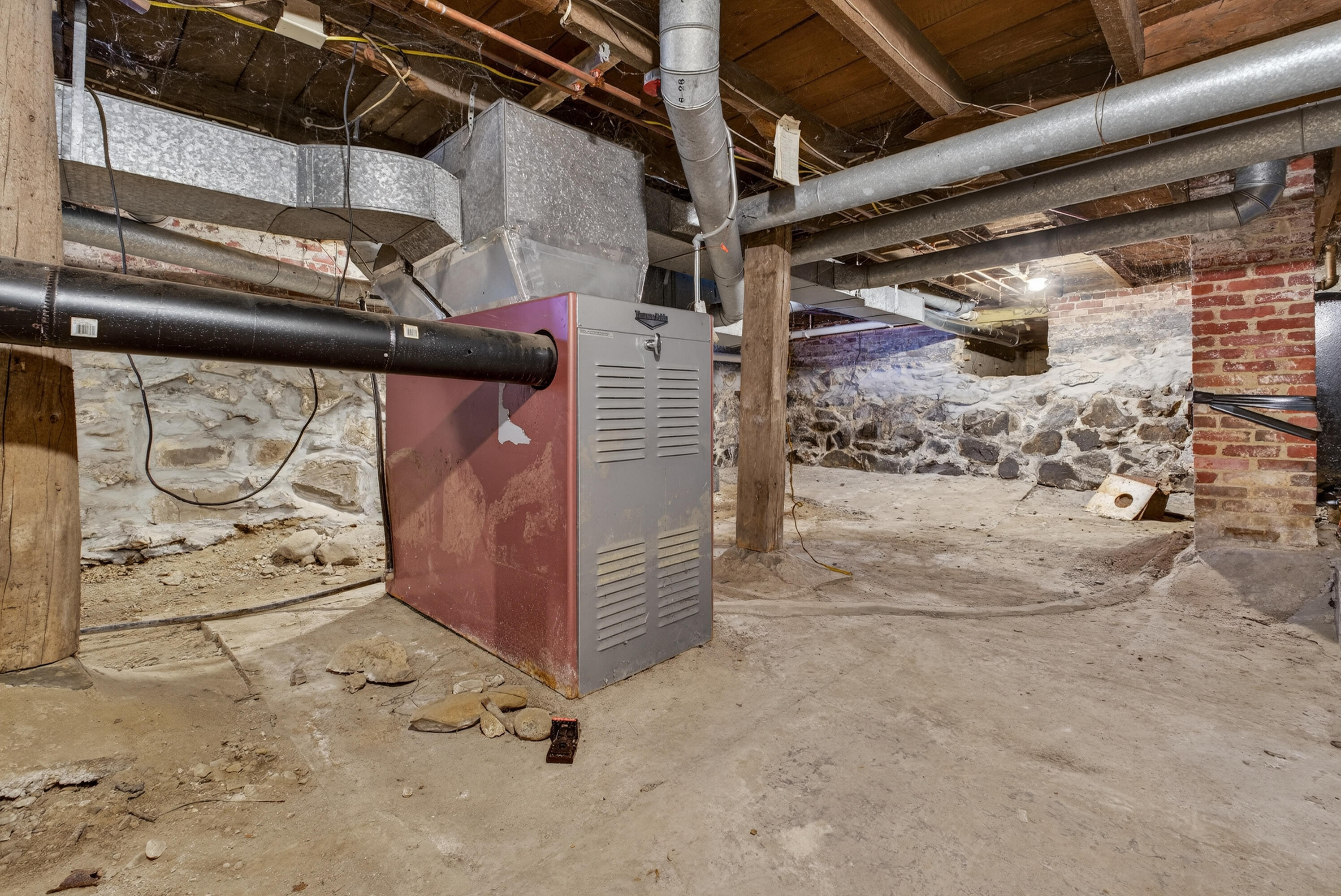 4 Trefethen Avenue Kittery ME 03904