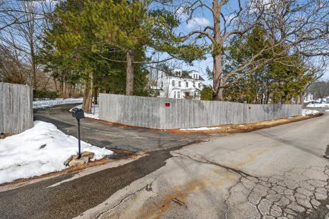 4 Trefethen Avenue Kittery ME 03904