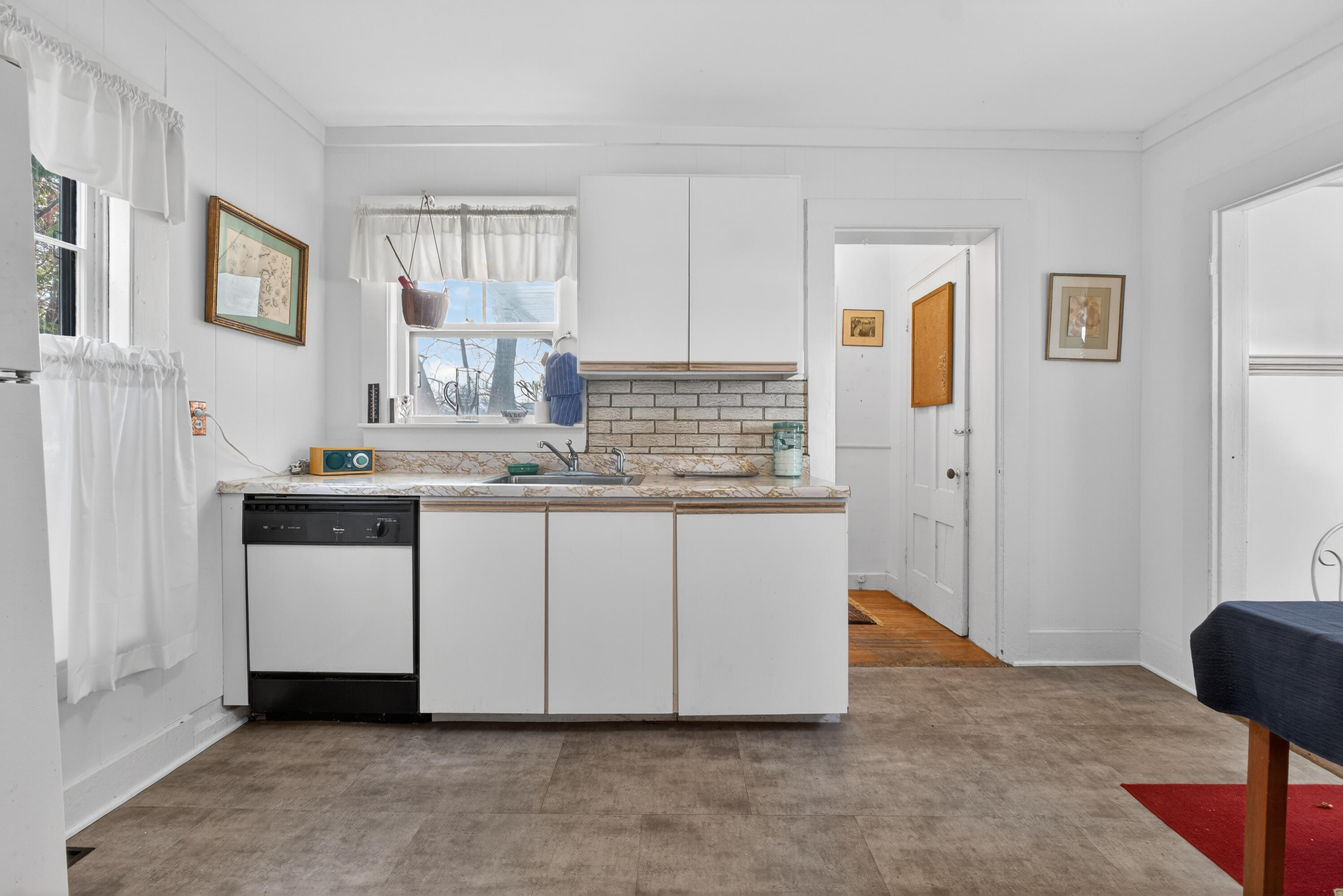 4 Trefethen Avenue Kittery ME 03904