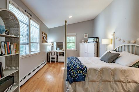 4 Brookside Drive Falmouth ME 04105