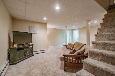 4 Brookside Drive Falmouth ME 04105