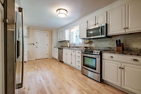 4 Brookside Drive Falmouth ME 04105