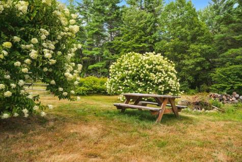 699 N North High Street Bridgton ME 04009