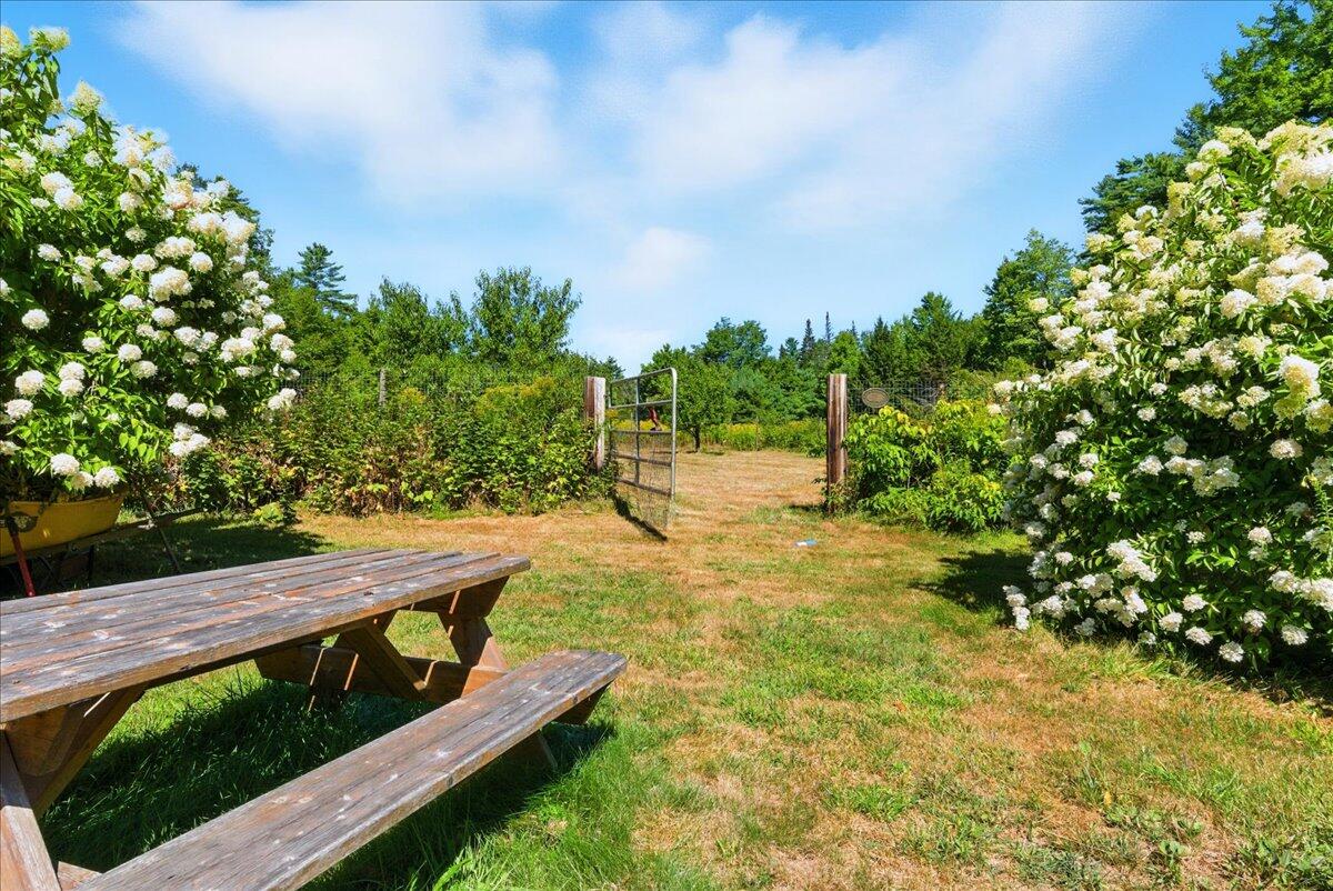 699 N North High Street Bridgton ME 04009