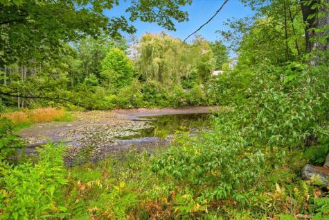 699 N North High Street Bridgton ME 04009