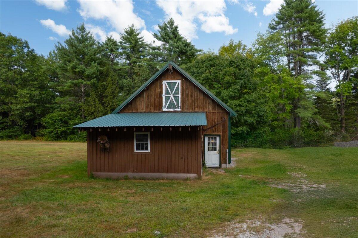 699 N North High Street Bridgton ME 04009