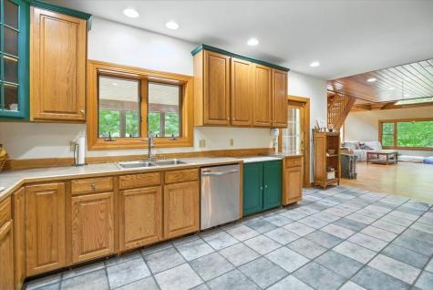 699 N North High Street Bridgton ME 04009