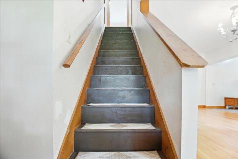 699 N North High Street Bridgton ME 04009