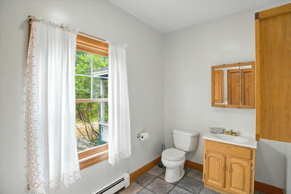 699 N North High Street Bridgton ME 04009