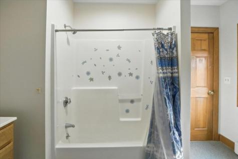 699 N North High Street Bridgton ME 04009