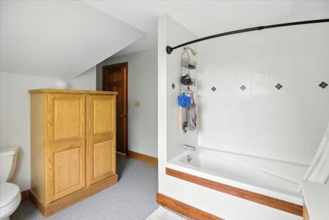 699 N North High Street Bridgton ME 04009