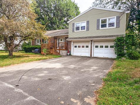 18 Eustis Parkway Waterville ME 04901