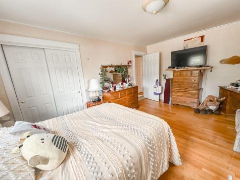 18 Eustis Parkway Waterville ME 04901