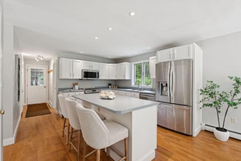 27 Libby Lane Brunswick ME 04011