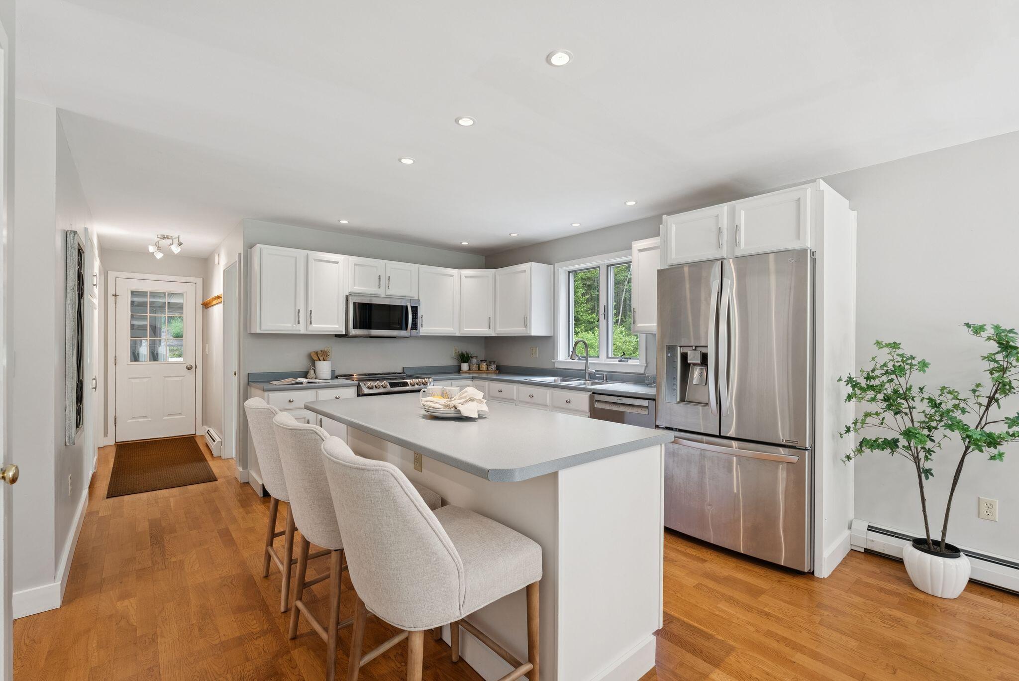 27 Libby Lane Brunswick ME 04011