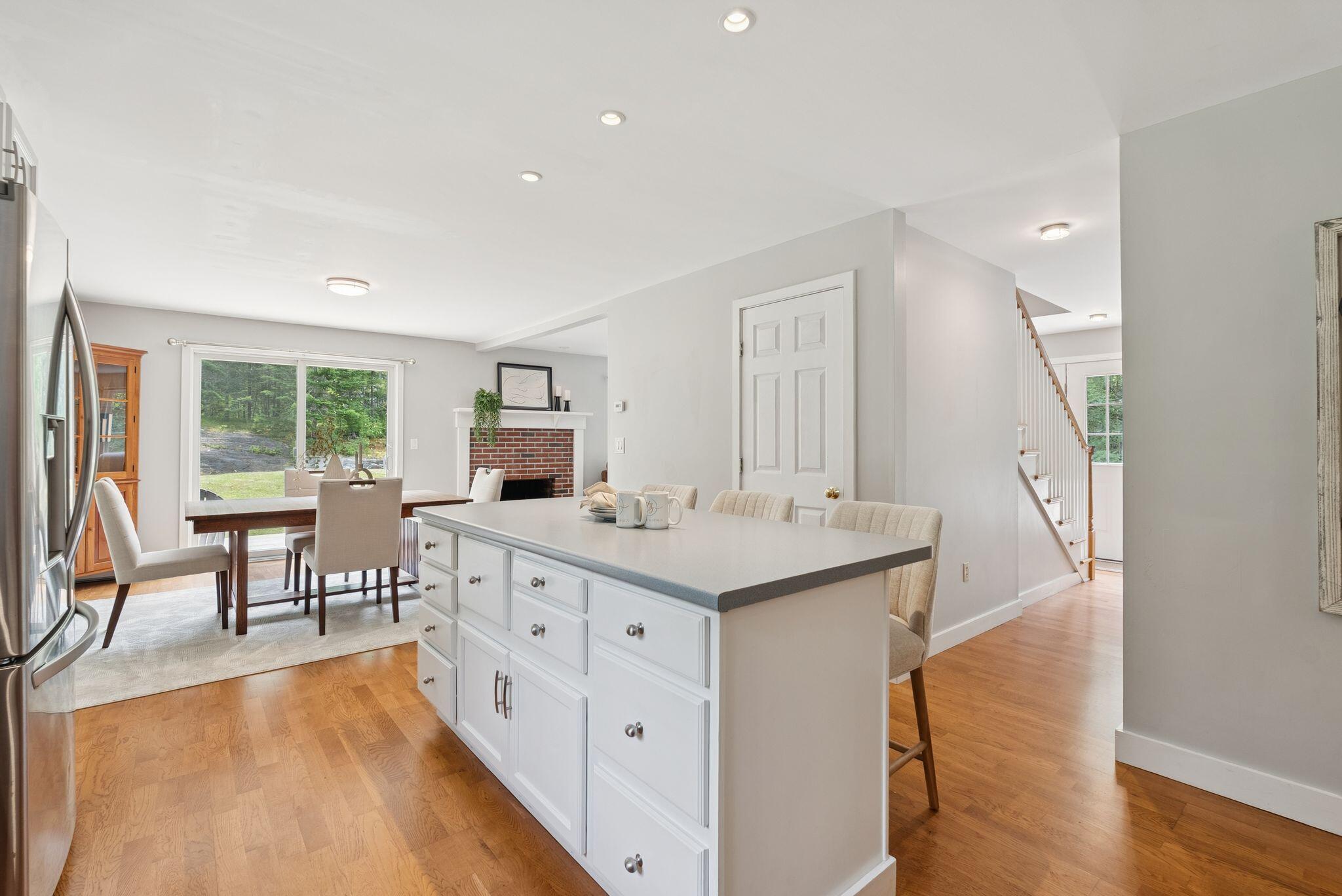 27 Libby Lane Brunswick ME 04011