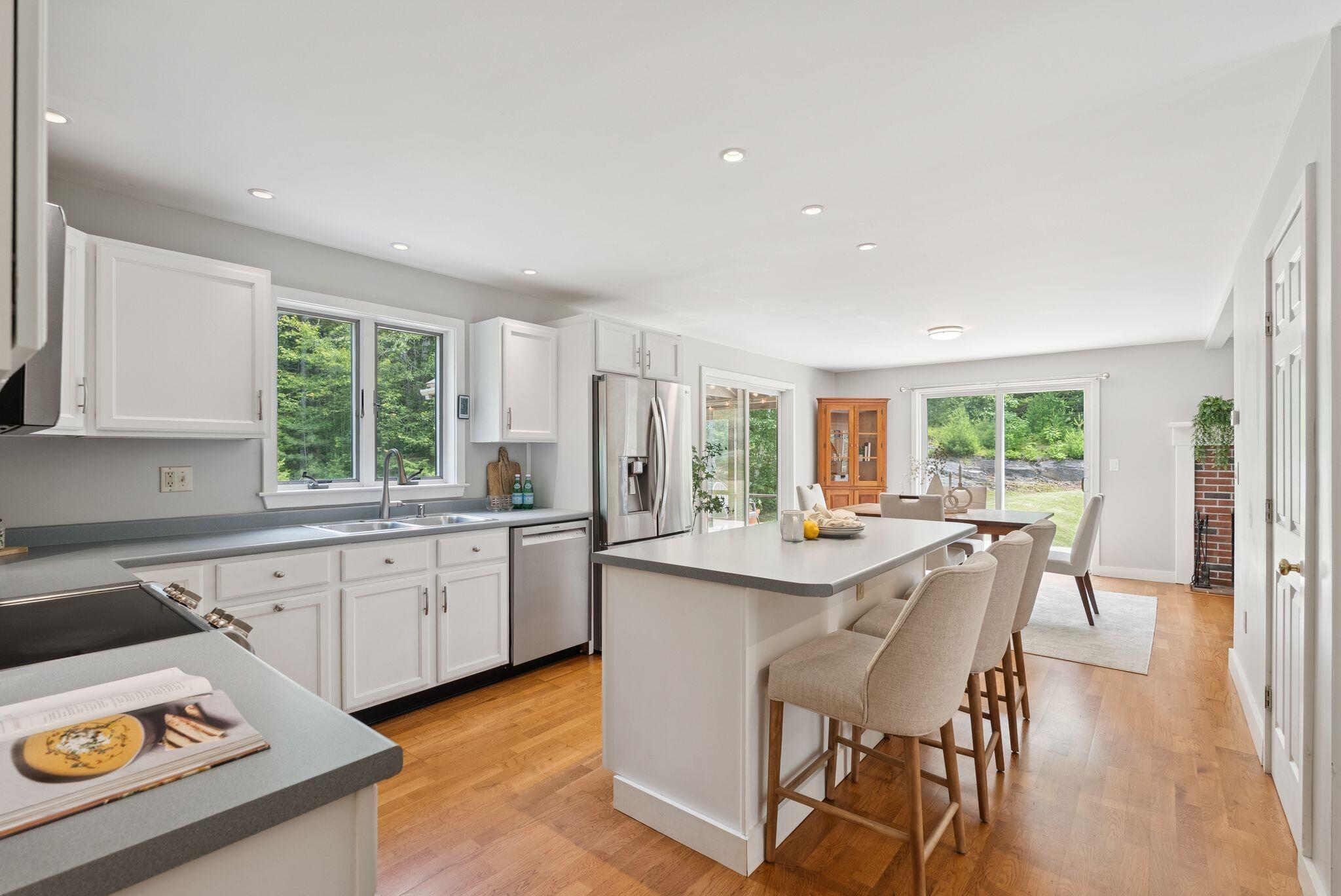 27 Libby Lane Brunswick ME 04011