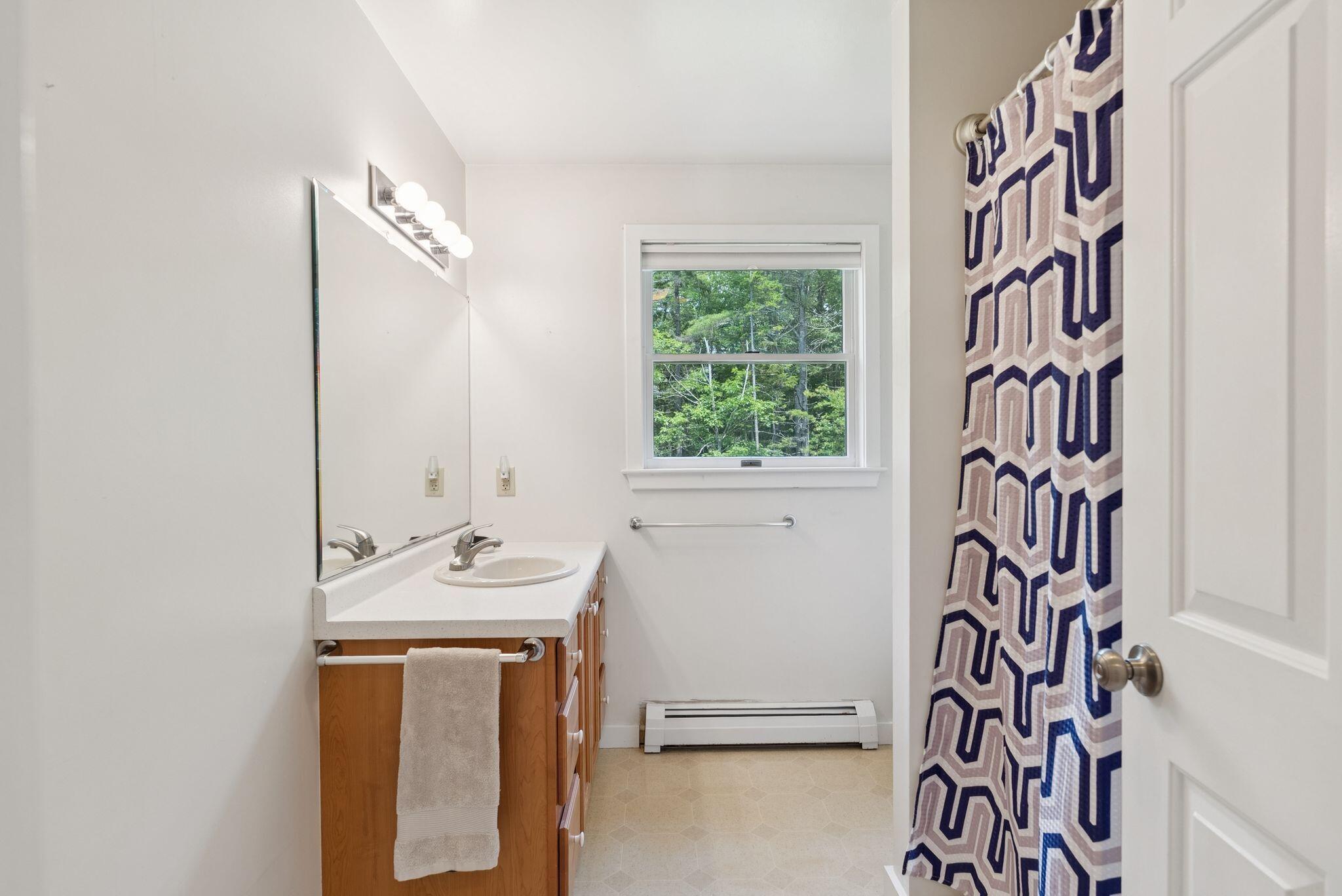 27 Libby Lane Brunswick ME 04011