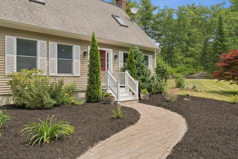 27 Libby Lane Brunswick ME 04011