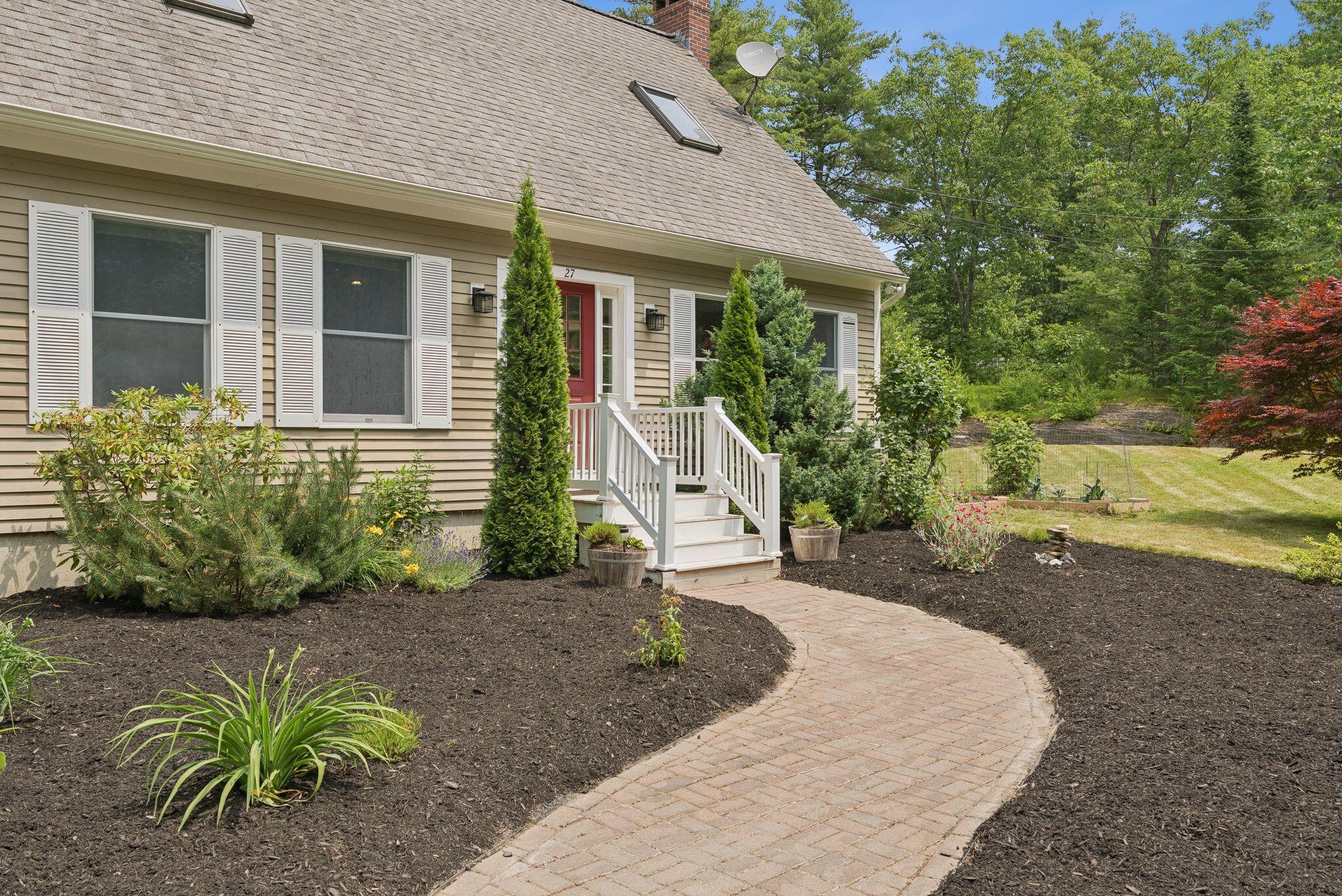 27 Libby Lane Brunswick ME 04011