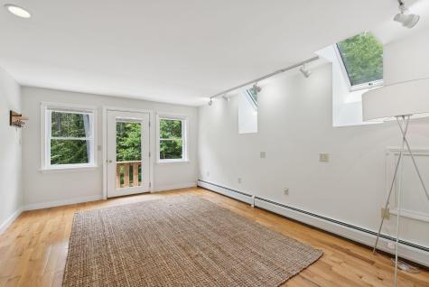 27 Libby Lane Brunswick ME 04011