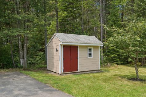 27 Libby Lane Brunswick ME 04011