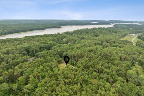 27 Libby Lane Brunswick ME 04011