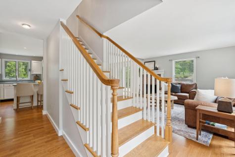 27 Libby Lane Brunswick ME 04011