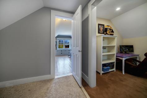 185 W Main Street Yarmouth ME 04096