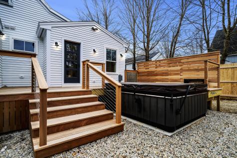185 W Main Street Yarmouth ME 04096