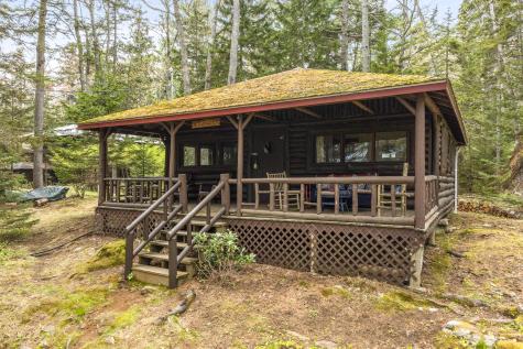 14 Crooked Pine Road Boothbay Harbor ME 04538