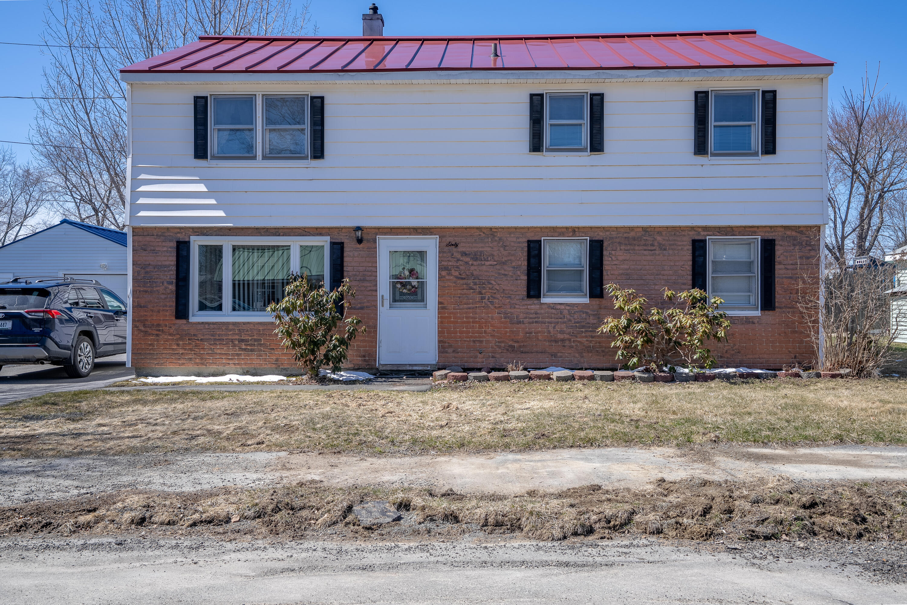 60 Jowett Street Bangor ME 04401