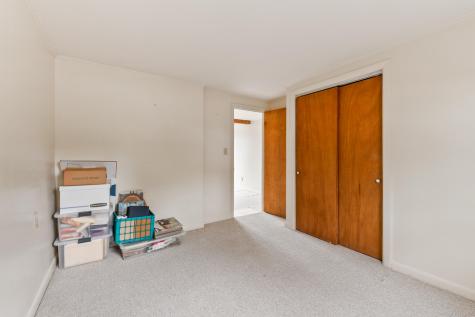 20 Holbrook Street Harpswell ME 04079