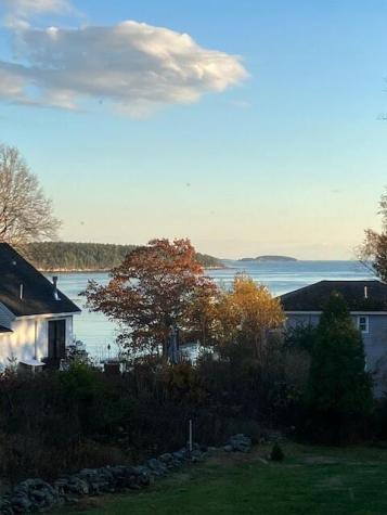 20 Holbrook Street Harpswell ME 04079