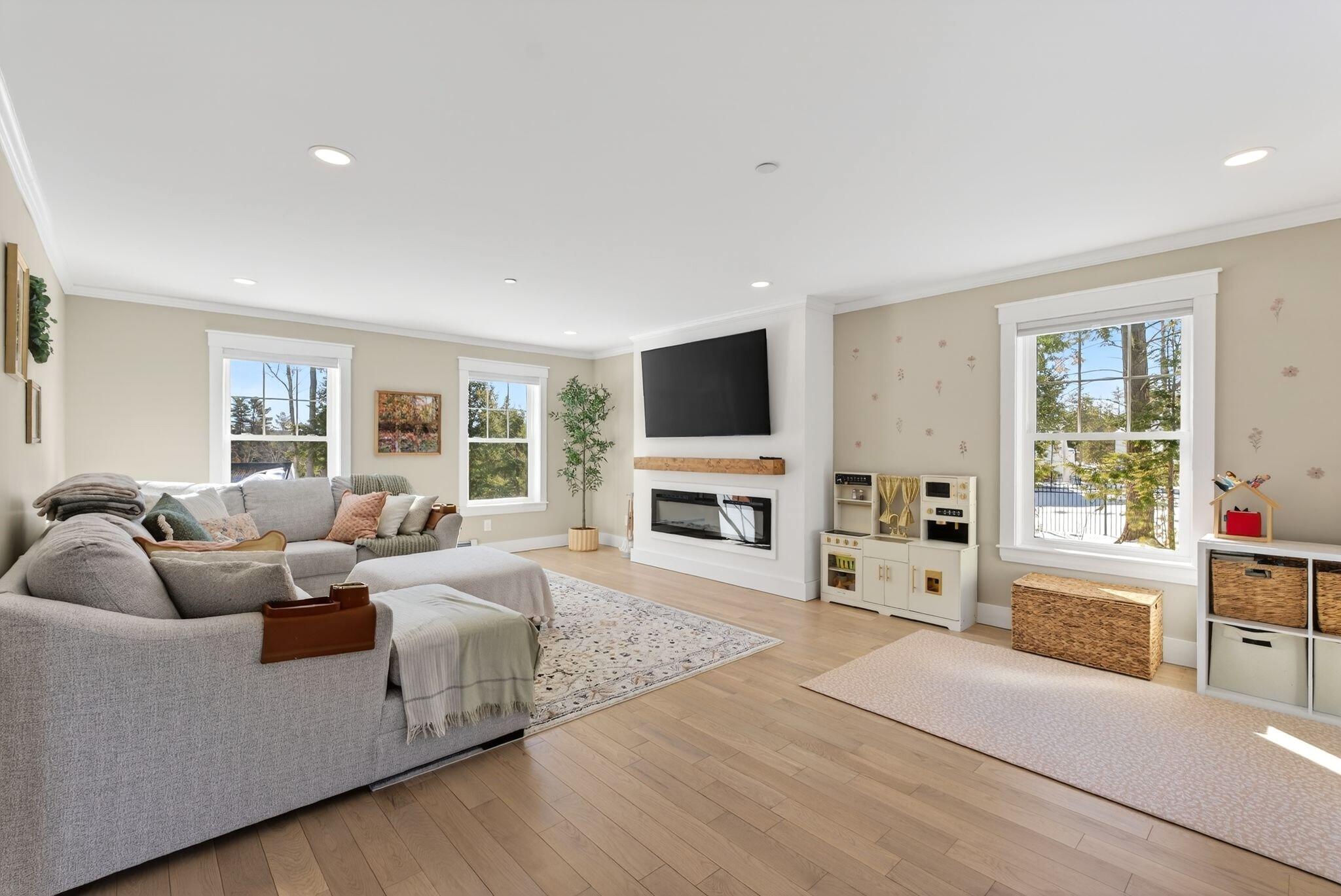 20 Revolution Drive Windham ME 04062
