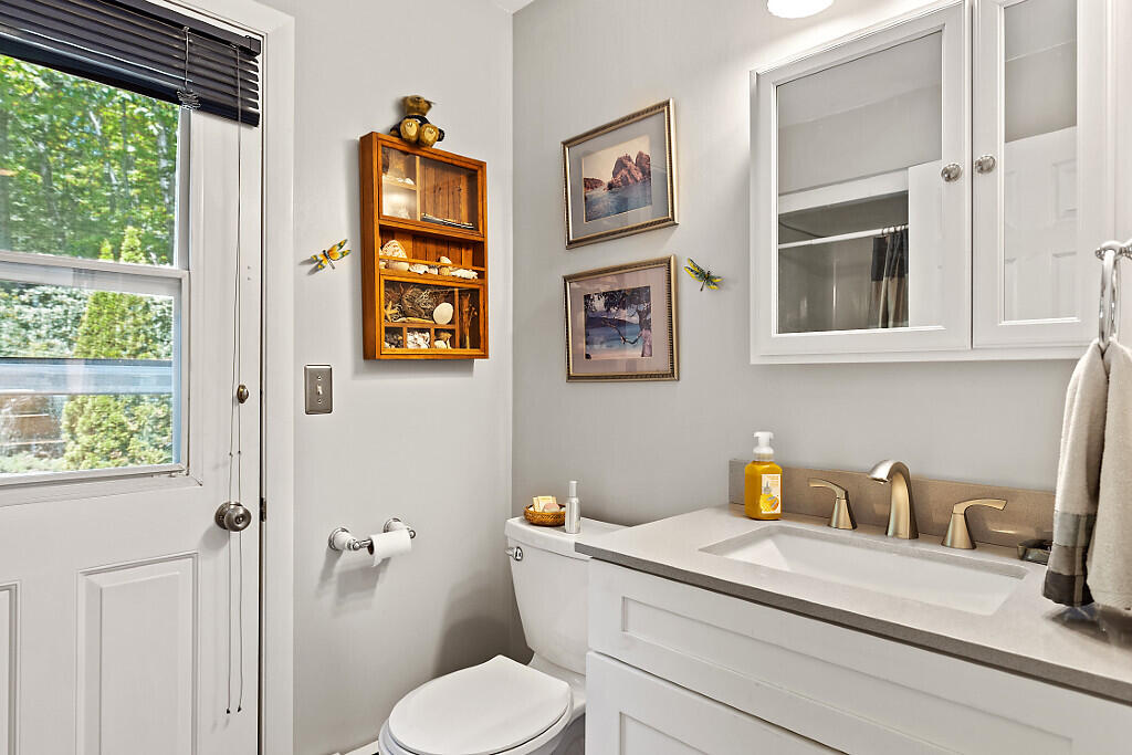 363 Winthrop Center Road Winthrop ME 04364