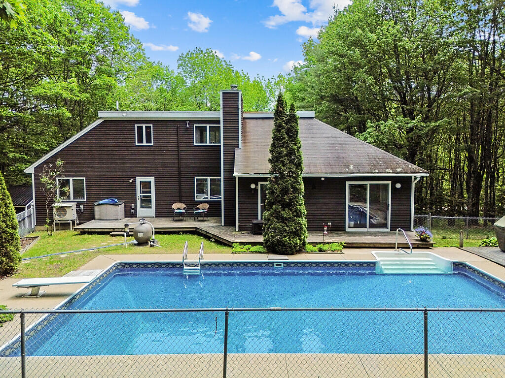 363 Winthrop Center Road Winthrop ME 04364