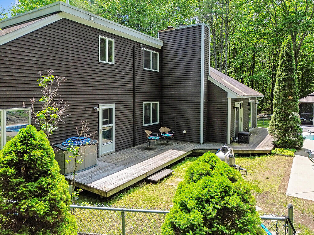 363 Winthrop Center Road Winthrop ME 04364