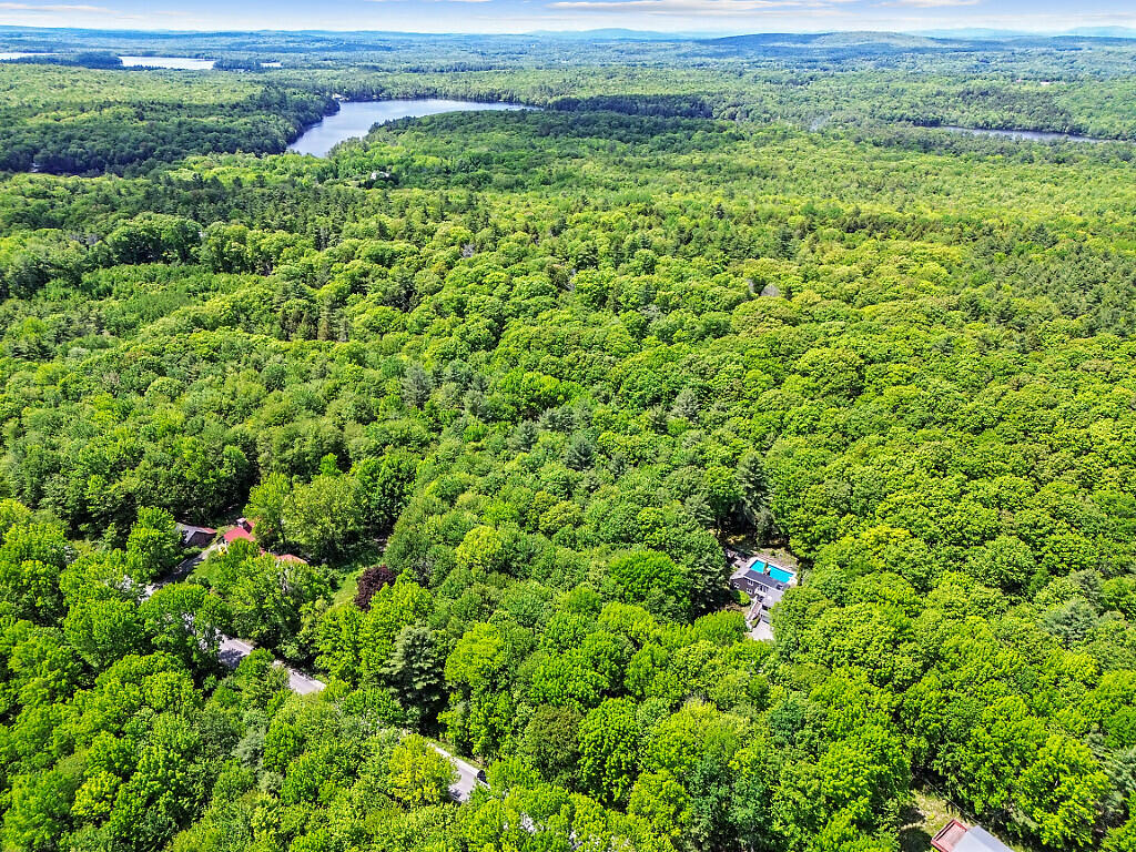 363 Winthrop Center Road Winthrop ME 04364
