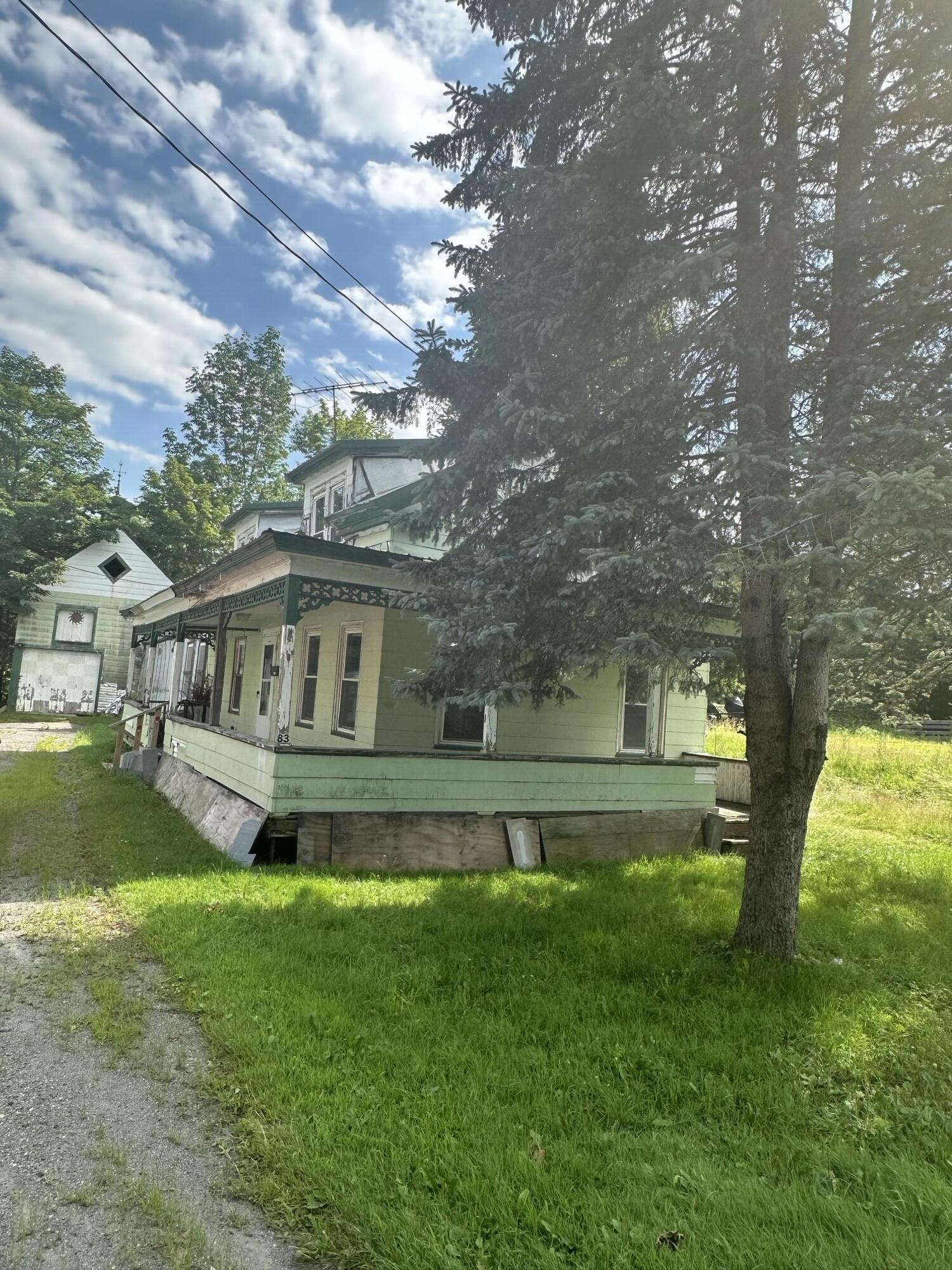 83 Lincoln Street Dover-foxcroft ME 04426