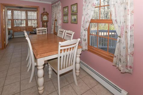 22 Jewett Road Raymond ME 04071