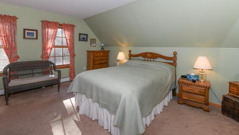 22 Jewett Road Raymond ME 04071