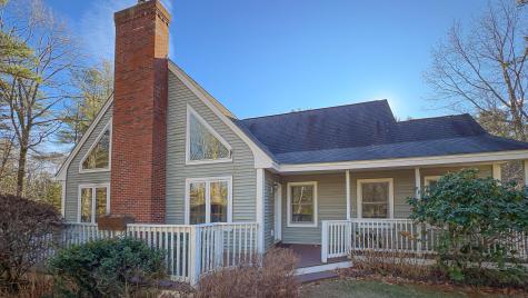 22 Jewett Road Raymond ME 04071