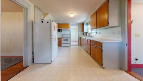 16 Avon Avenue York ME 03909