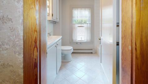 16 Avon Avenue York ME 03909